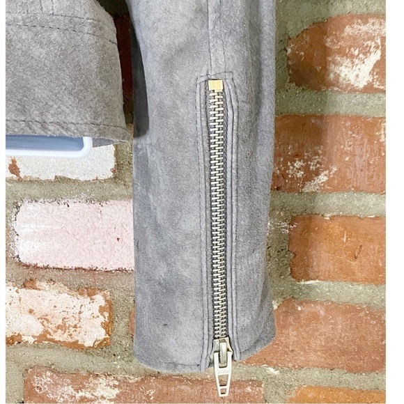 BlankNYC Gray Suede Leather
Asymmetrical Moto Jacket New Size XS - Picture 9 of 14